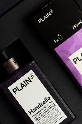 Geschenk-Set Flacon & Refill | NO. 4 | FRESH COTTON | Magnolie • Grüner Tee in PLAIN B Magnetbox